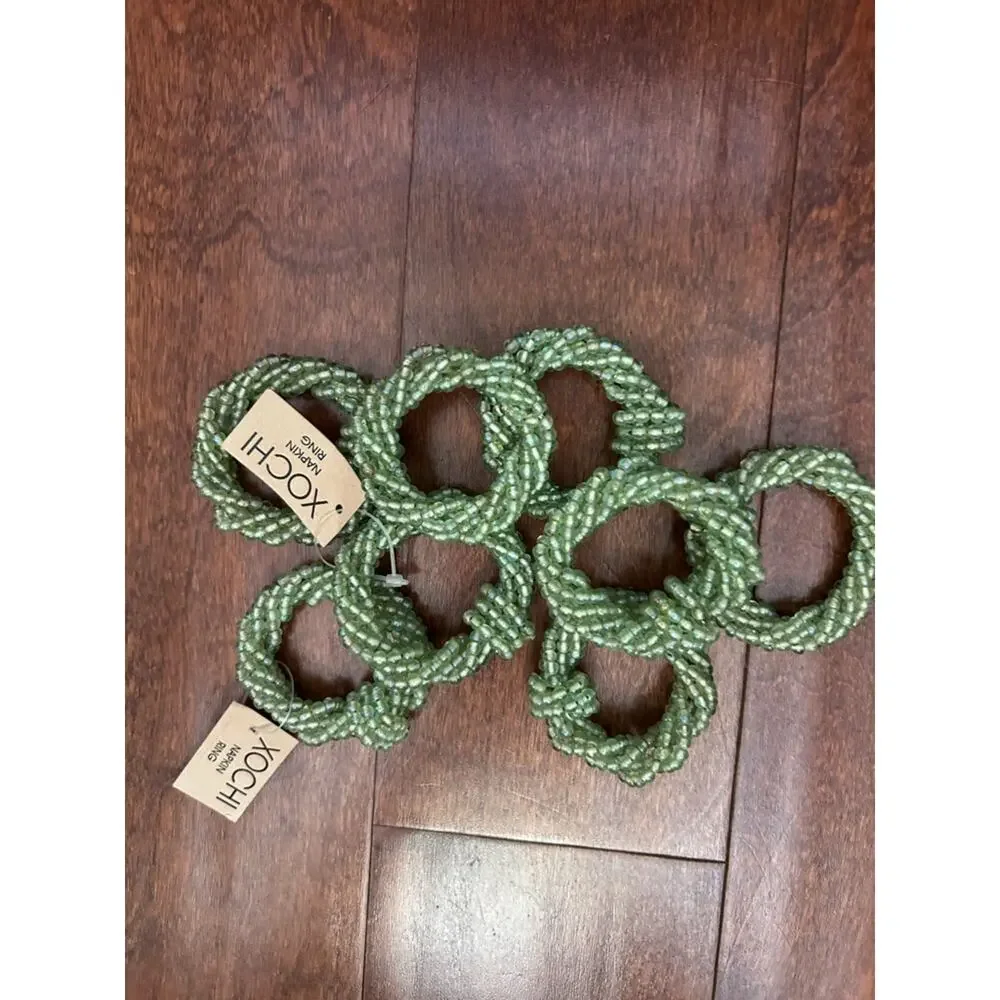 Xochi glass bead